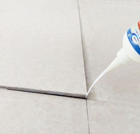 通辽瓷砖空鼓维修公司分享卫生间瓷砖脱落的原因可能有以下几点